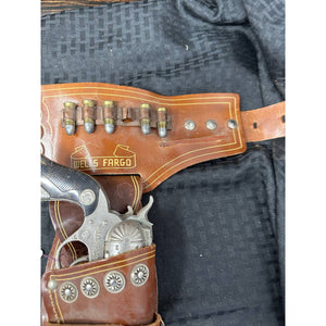 Vintage Hubley Wells Fargo Holster Set with  Vintage toys