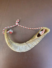 Load image into Gallery viewer, Vintage Decorative Floral Animal Horn With Rope - Wall Decor / Blowing Horn