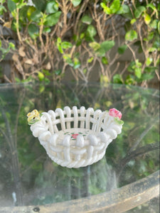 Vtg Italian Capodimonte Style Round Porcelain Rose Basket 6.25"