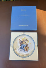 Load image into Gallery viewer, Schmid &quot;Angelic Messenger&quot; 1983 Collector Plate Hummel Inspired B17