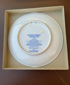 Schmid Mothers Day 1976 "Devotion for Mother" Collectible Plate Hummel