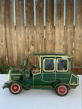 Load image into Gallery viewer, SH Horikawa Japan Tin Battery Operated Old Fashioned Car With Box VINTAGE B11