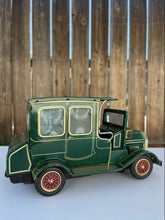 Load image into Gallery viewer, SH Horikawa Japan Tin Battery Operated Old Fashioned Car With Box VINTAGE B11