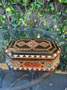Vintage Mossaic Jewelry Box with Key and Mirror B28