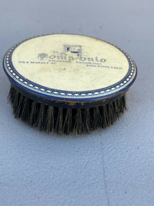 Vintage Gold Wave Brush - Pomp Onion