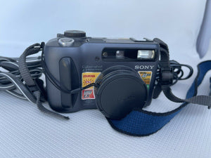 Sony Cyber-Shot Carl Zeiss DSC-S85 4.1MP Digital Camera - Black B39