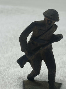 VINTAGE BARCLAY MANOIL LEAD SOLDIER: INFANTRY    TOY B46