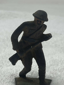 VINTAGE BARCLAY MANOIL LEAD SOLDIER: INFANTRY    TOY B46