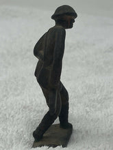 Load image into Gallery viewer, VINTAGE BARCLAY MANOIL LEAD SOLDIER: INFANTRY    TOY B46