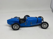 Load image into Gallery viewer, Burago Diecast Bugatti Type 59 1934 Blue1 18 Scale B52
