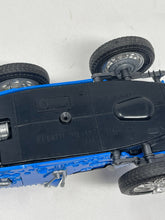 Load image into Gallery viewer, Burago Diecast Bugatti Type 59 1934 Blue1 18 Scale B52