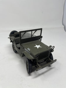 Academy 1/24 U.S.Army 1/4 Ton 4x4 Utility Truck Model  B52