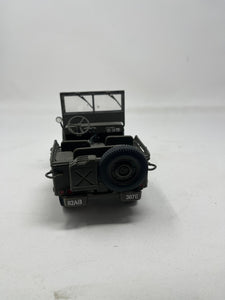 Academy 1/24 U.S.Army 1/4 Ton 4x4 Utility Truck Model  B52