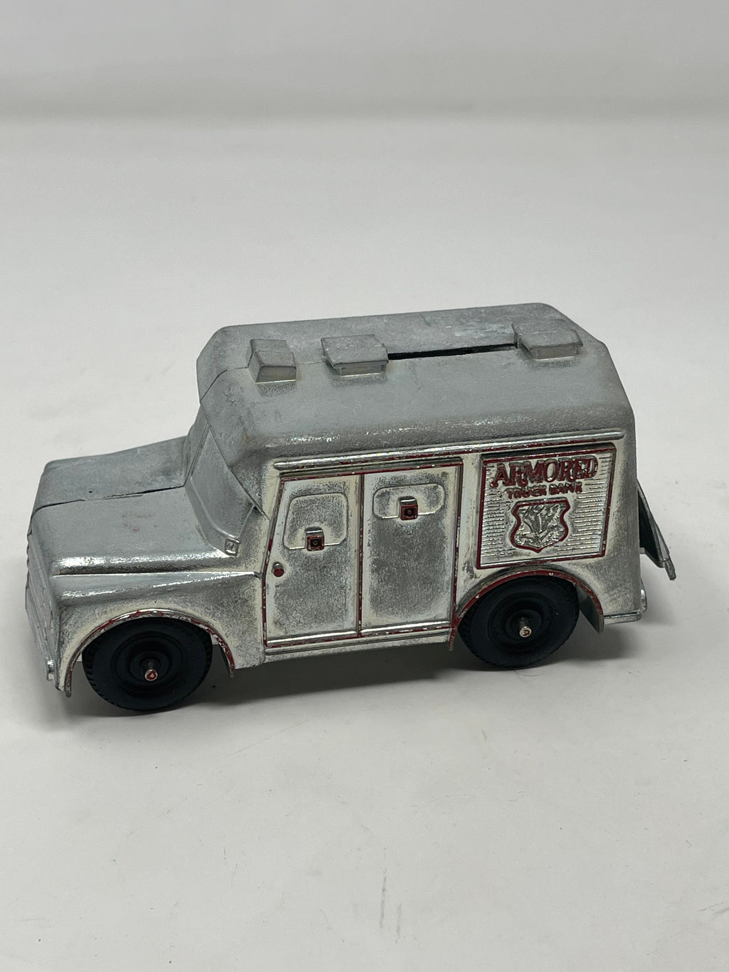 Vintage 1950’s / 1960’s Callen Mfg. Metal Armored Truck Still Bank B50