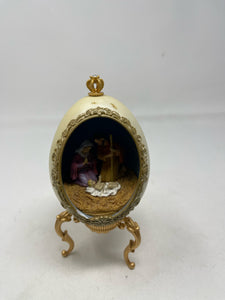 Gloria Holy Family Nativity Diorama Gold Musical Egg on stand B54