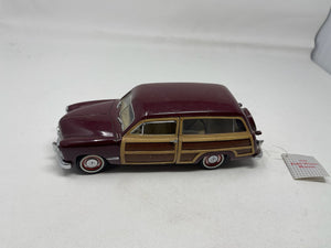 Vintage Franklin Mint 1/24 Scale Model Car FM670 - 1949 Ford Woody Wagon - Burgundy B54