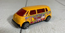 Load image into Gallery viewer, Matchbox 2001 Volkswagen VW Microbus Van CIRCUS - 1:58 Diecast VGC B61