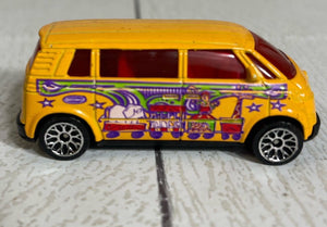 Matchbox 2001 Volkswagen VW Microbus Van CIRCUS - 1:58 Diecast VGC B61