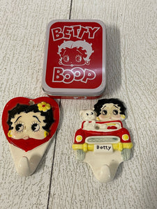 Vintage Betty Boop Lot Wall hangers and tin container B64