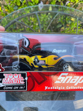 Load image into Gallery viewer, New-Snap On 1939 Chevy Sedan Delivery 1/24 Racing Champions tool magic RARE  B71