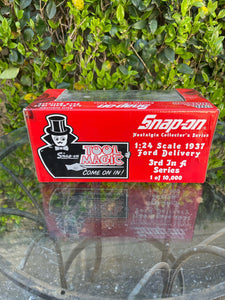 New-Snap On 1939 Chevy Sedan Delivery 1/24 Racing Champions tool magic RARE  B71