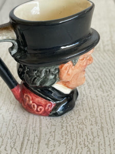 Pair of Royal Doulton “Mr. Micawber” & John Peel Toby mug, 3-1/2 in tall, vintage B74
