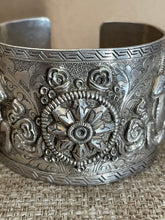 Load image into Gallery viewer, Hand Carved, sterling silver cuff bracelet